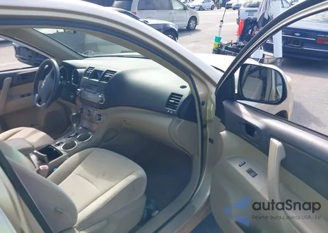 2008 Toyota Highlander z USA, uszkodzony, nr VIN JTEDS41A882020504